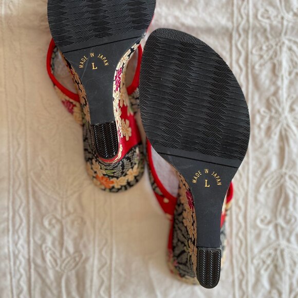 Japanese Wedge Sandals - Geta Style Strap - Picture 5 of 7